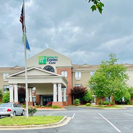Holiday Inn Express & Suites Reidsville By Ihg Exterior foto