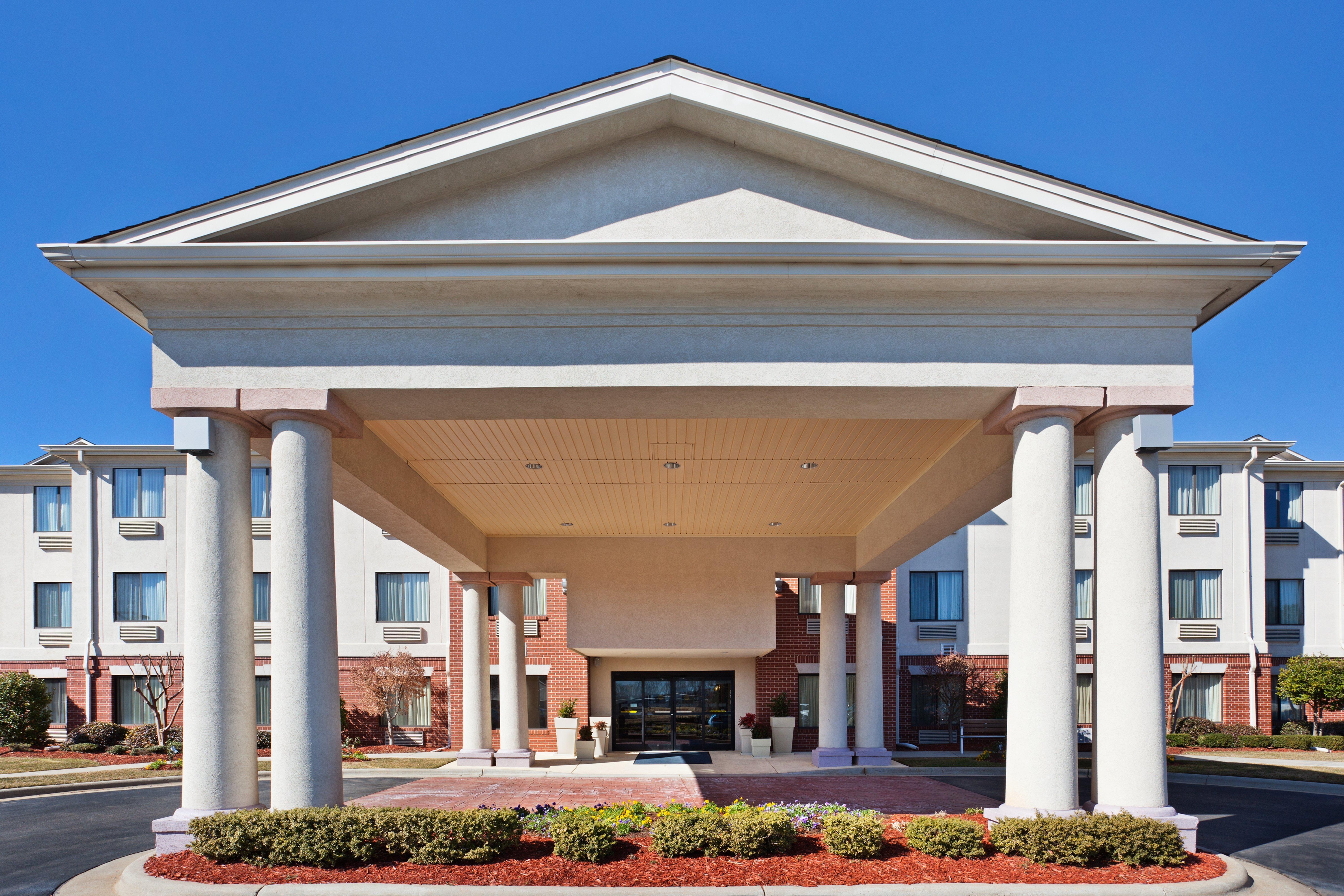 Holiday Inn Express & Suites Reidsville By Ihg Exterior foto
