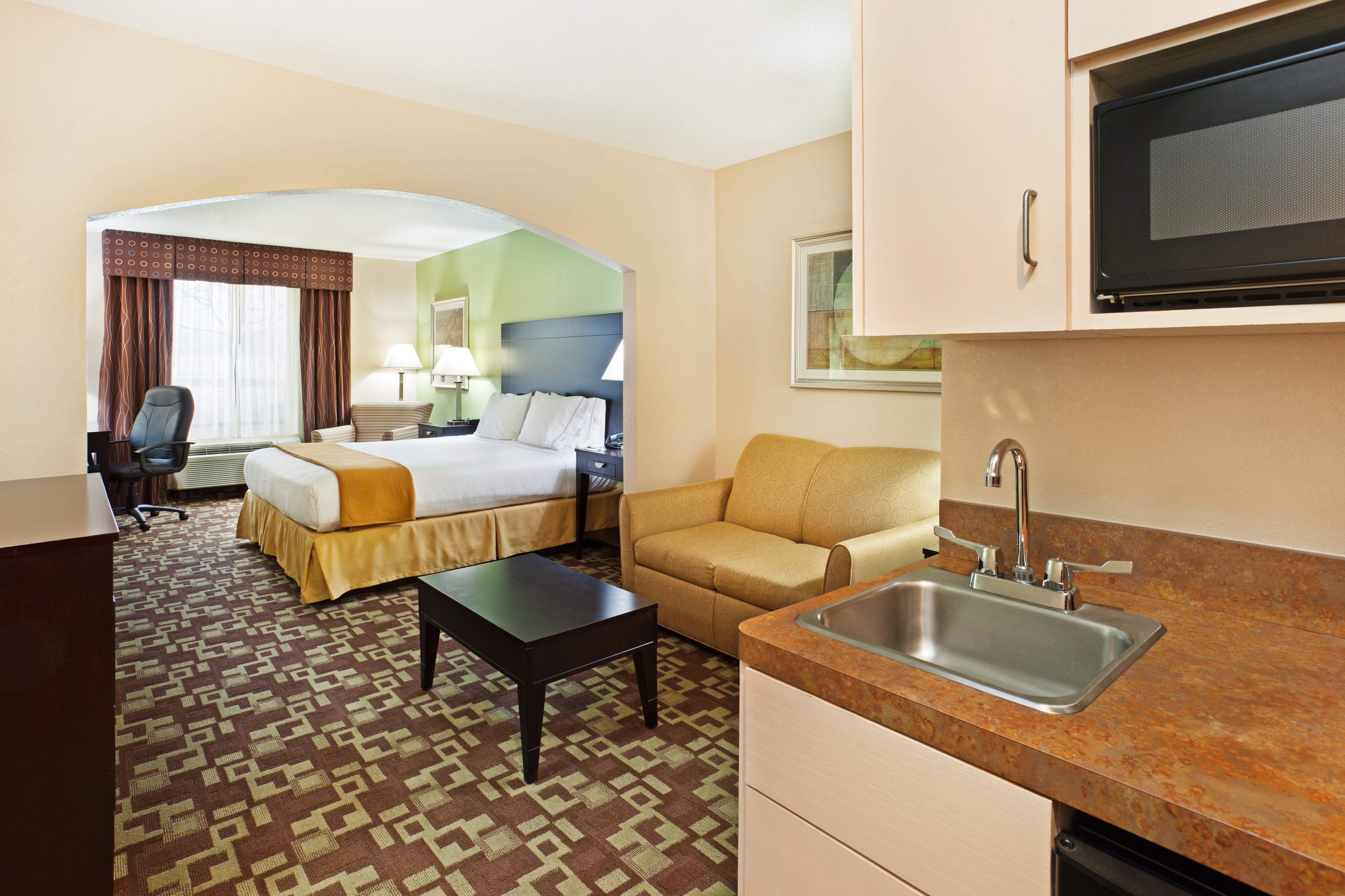 Holiday Inn Express & Suites Reidsville By Ihg Exterior foto